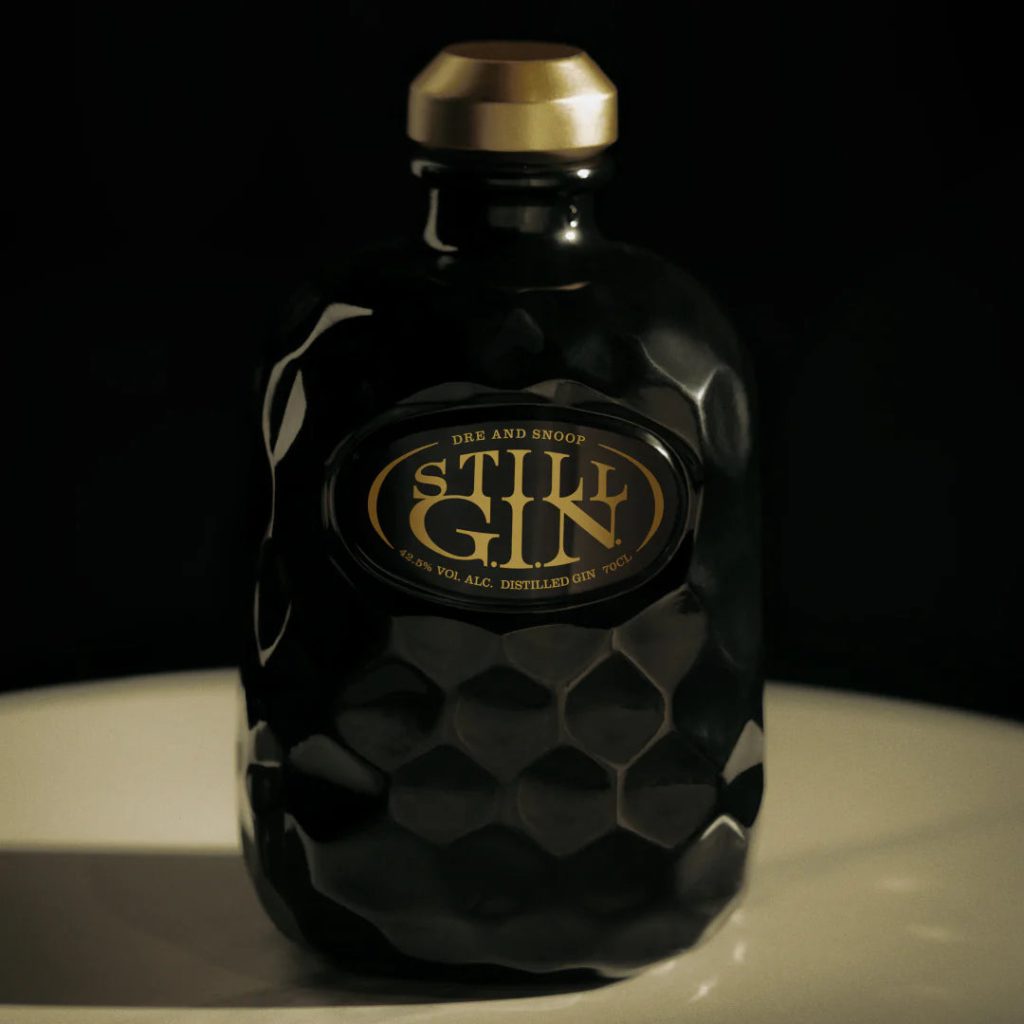 Still G.I.N. Dry Gin, 750 ml package
