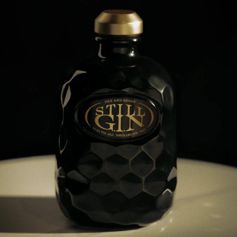 Still G.I.N. Dry Gin, 750 ml package